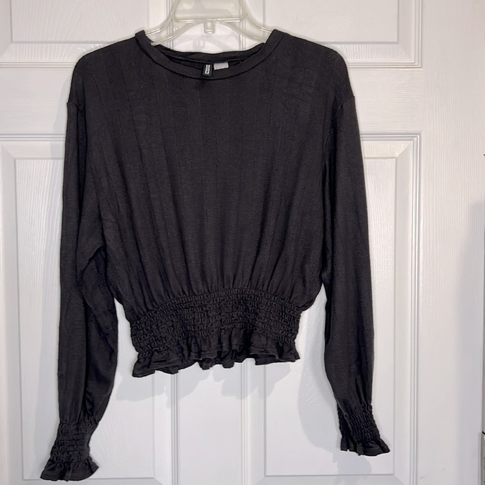 Divided by H&M cropped long-sleeved blouse - Dark Gray - Size Medium